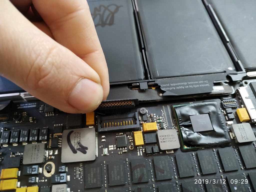 Reballing Macbook Pro Retina 2012 2013