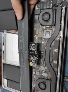 sostituzione Batteria Macbook pro